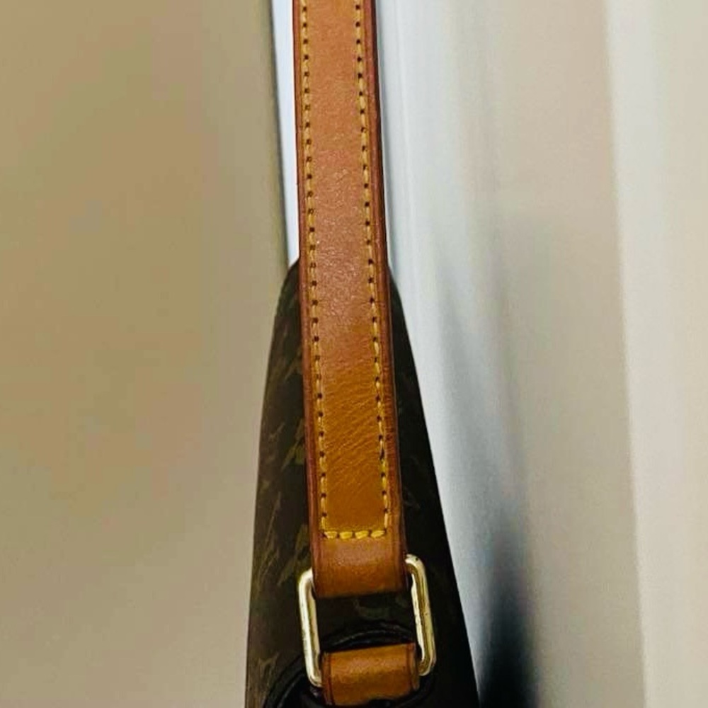 Louis Vuitton Monogram Musette Salsa - Picture 9 of 13